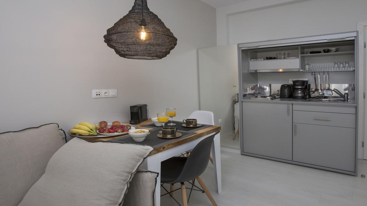 Ermou Stylish Suites By Ghh Atenas Exterior foto